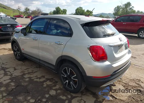 2016 Fiat 500X Easy z USA, uszkodzony, nr VIN ZFBCFXBTOGP329297